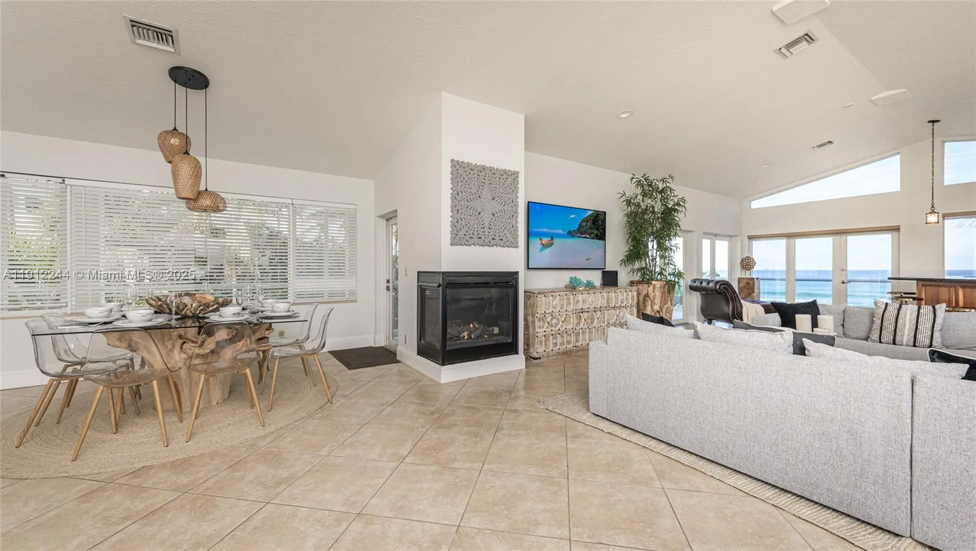 302 Balboa Street Hollywood FL 33019
