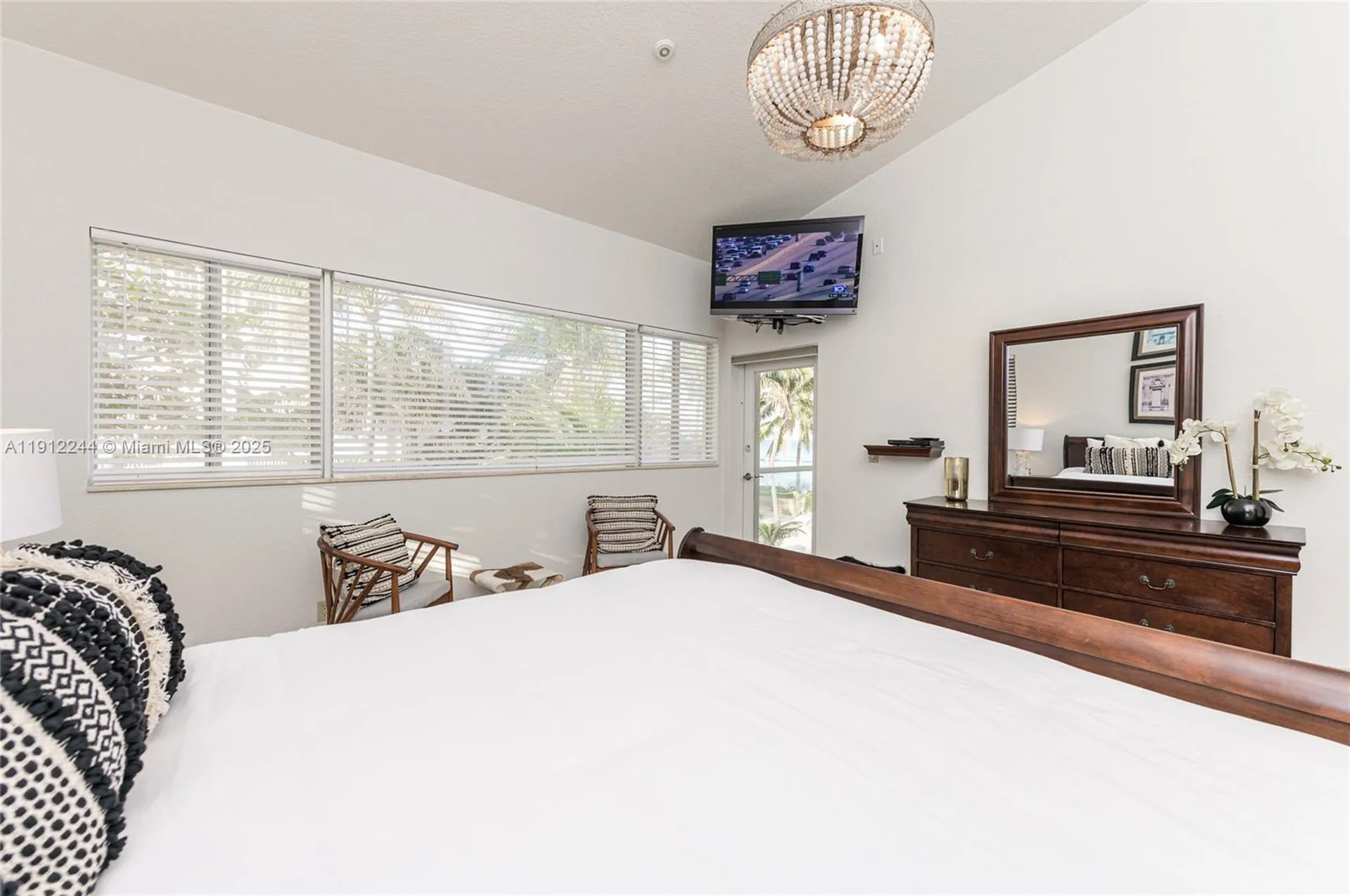 302 Balboa Street Hollywood FL 33019