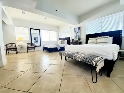302 Balboa Street Hollywood FL 33019