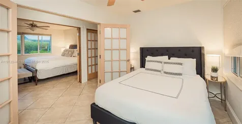 302 Balboa Street Hollywood FL 33019