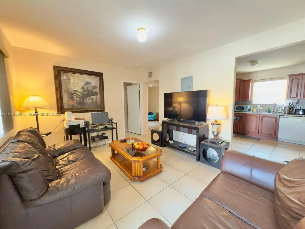 6137 Garfield Street Hollywood FL 33024