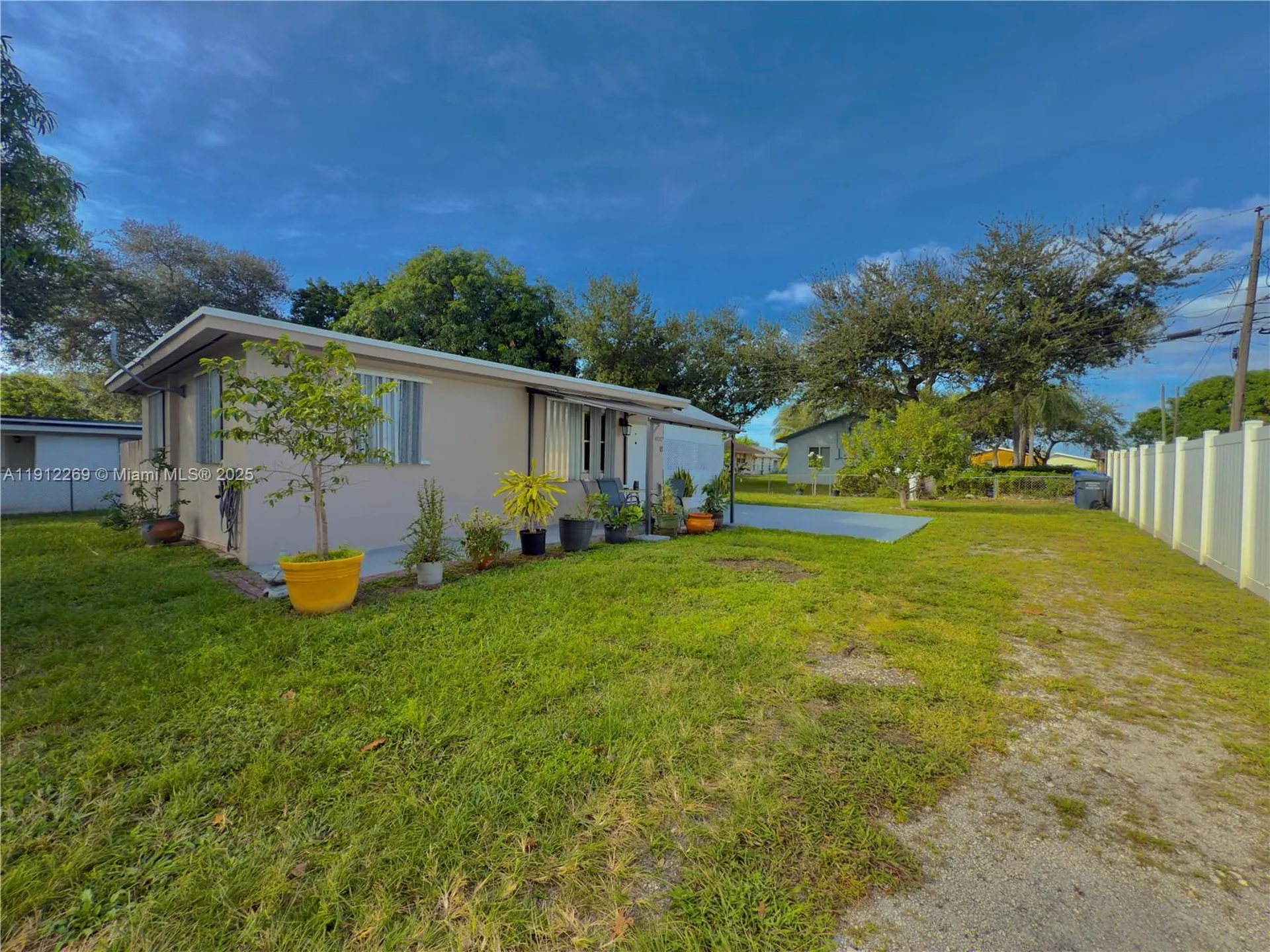 6137 Garfield Street Hollywood FL 33024