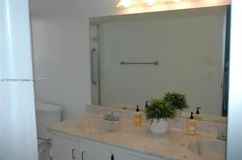 3571 Inverrary Drive Lauderhill FL 33319