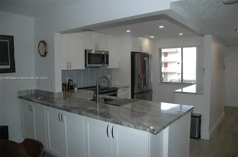 3571 Inverrary Drive Lauderhill FL 33319