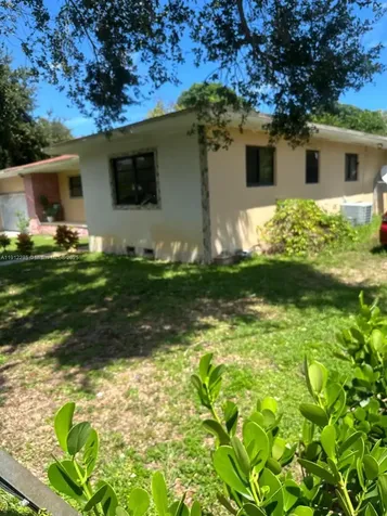 8835 NE 9th Court Miami FL 33138