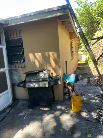 8835 NE 9th Court Miami FL 33138