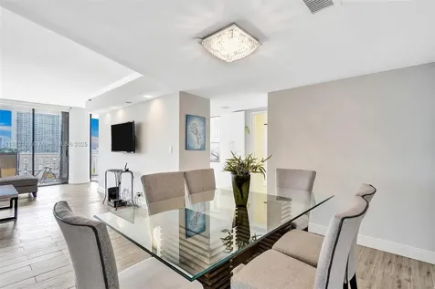 3000 Island Boulevard Aventura FL 33160