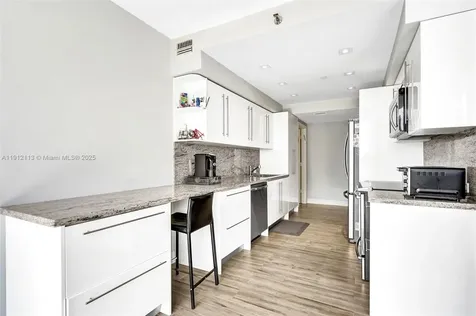 3000 Island Boulevard Aventura FL 33160