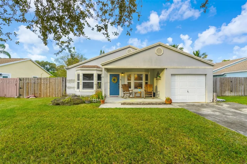 12911 SW 17th Place Davie FL 33325