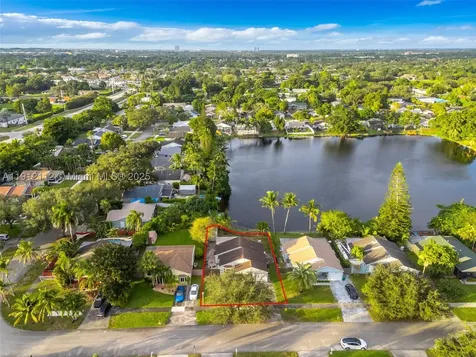 12911 SW 17th Place Davie FL 33325