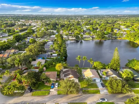 12911 SW 17th Place Davie FL 33325