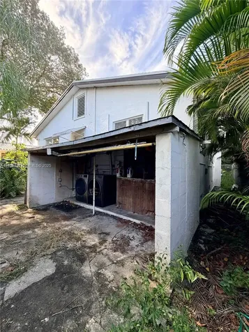 445 SW 24th Road Miami FL 33129