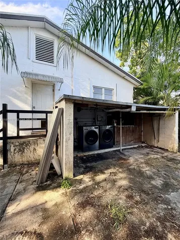 445 SW 24th Road Miami FL 33129
