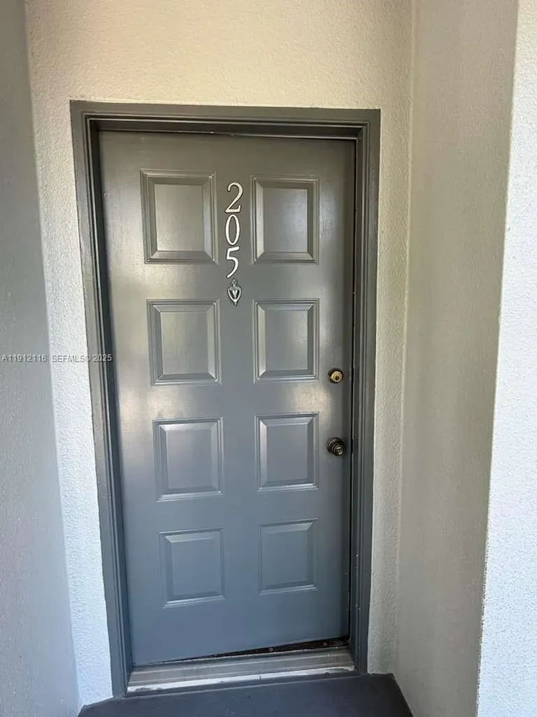 1401 SW 128th Terrace Pembroke Pines FL 33027