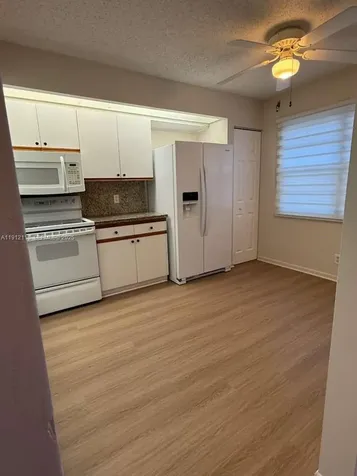 1401 SW 128th Terrace Pembroke Pines FL 33027