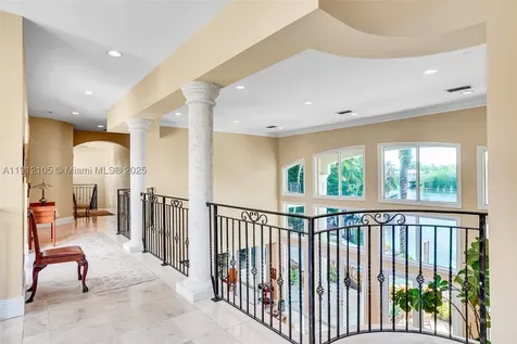 550 Harbor Drive Key Biscayne FL 33149