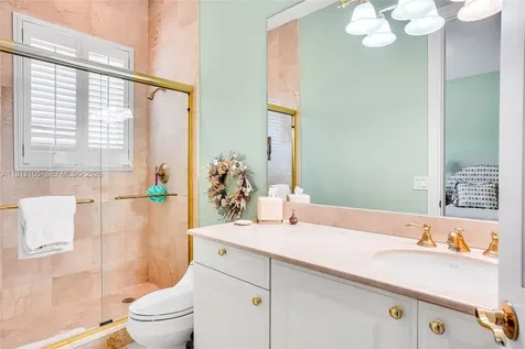 550 Harbor Drive Key Biscayne FL 33149