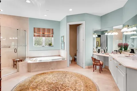 550 Harbor Drive Key Biscayne FL 33149