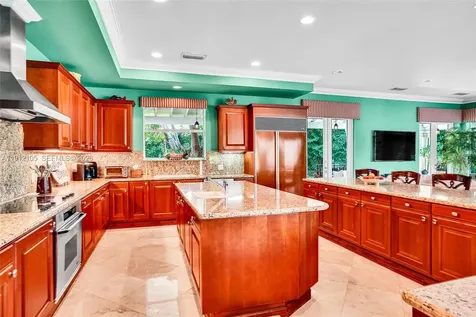 550 Harbor Drive Key Biscayne FL 33149