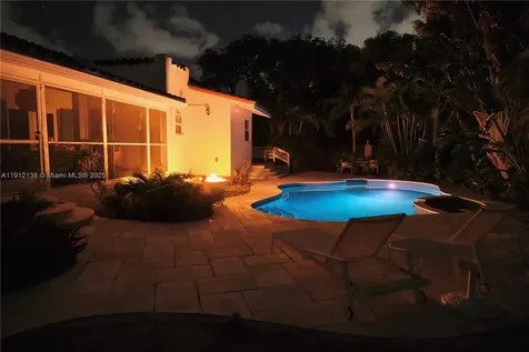 1601 Washington Street Hollywood FL 33020