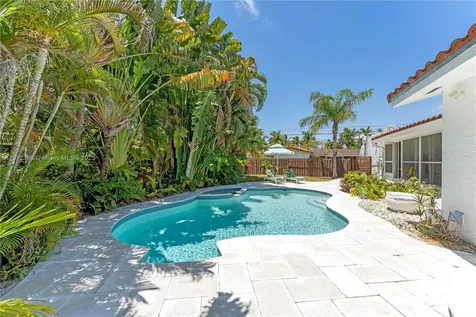 1601 Washington Street Hollywood FL 33020