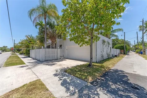 1601 Washington Street Hollywood FL 33020
