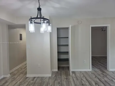 4721 NW 7th Street Miami FL 33126