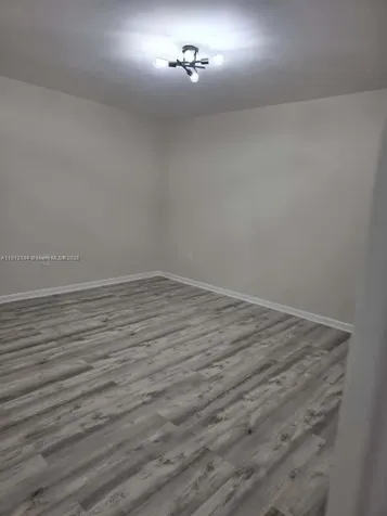 4721 NW 7th Street Miami FL 33126