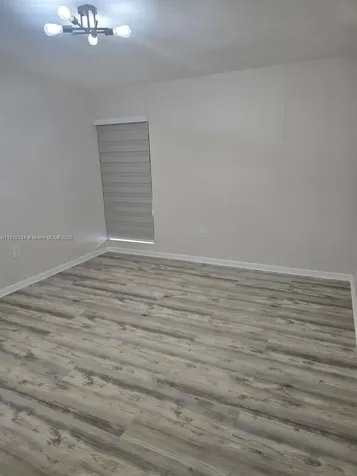4721 NW 7th Street Miami FL 33126