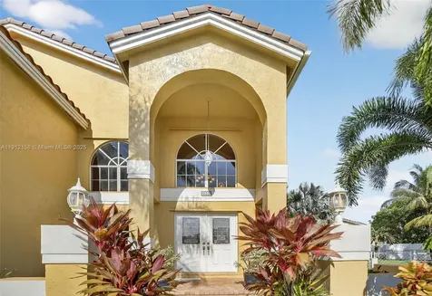 955 NW 197th Terrace Pembroke Pines FL 33029