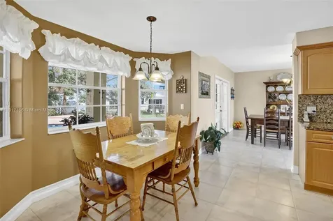 955 NW 197th Terrace Pembroke Pines FL 33029