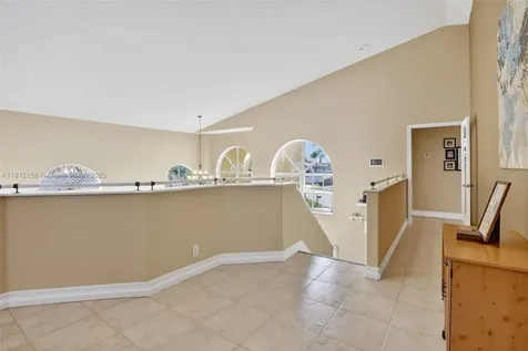955 NW 197th Terrace Pembroke Pines FL 33029