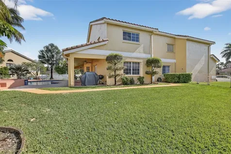 955 NW 197th Terrace Pembroke Pines FL 33029