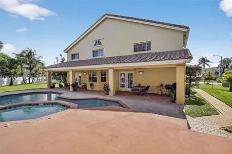 955 NW 197th Terrace Pembroke Pines FL 33029