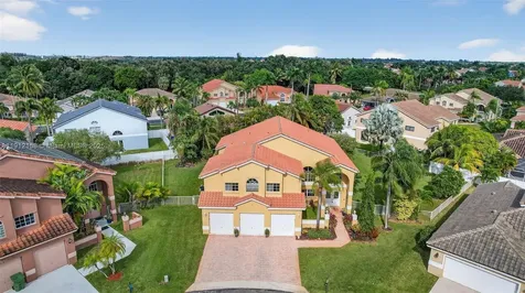 955 NW 197th Terrace Pembroke Pines FL 33029