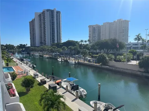 1650 NE 115th Street Miami FL 33181