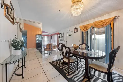 1221 SW 75th Avenue North Lauderdale FL 33068