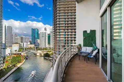 690 SW 1st Court Miami FL 33130