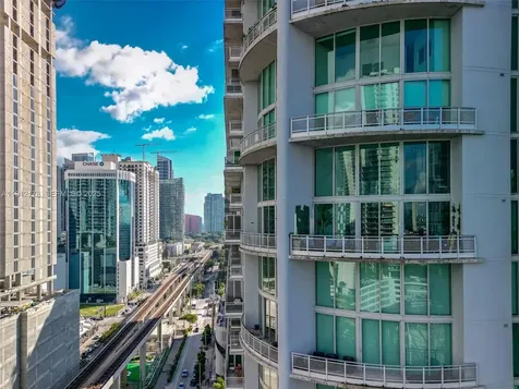 690 SW 1st Court Miami FL 33130