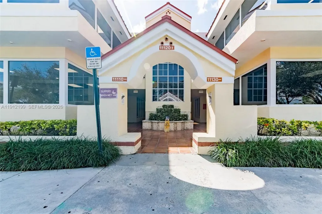 11120 N Kendall Drive Miami FL 33176