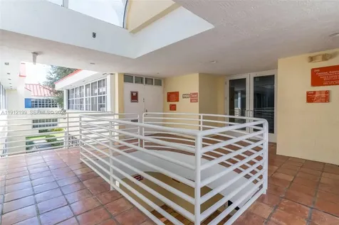 11120 N Kendall Drive Miami FL 33176