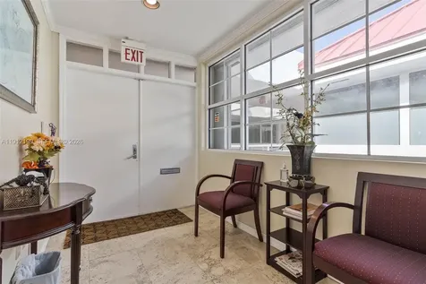 11120 N Kendall Drive Miami FL 33176