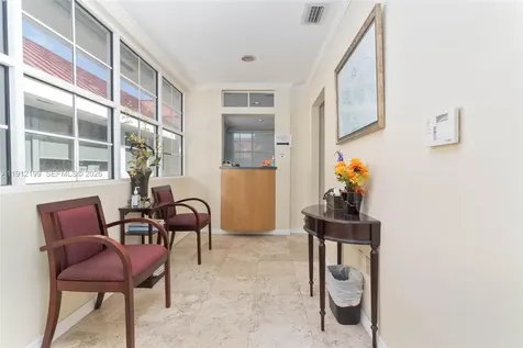 11120 N Kendall Drive Miami FL 33176
