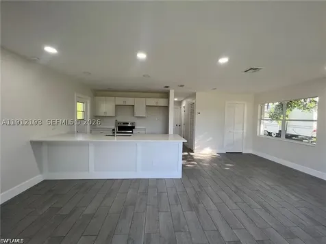 1109 N Grifford Avenue Lehigh Acres FL 33936