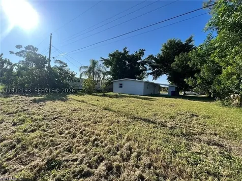 1109 N Grifford Avenue Lehigh Acres FL 33936