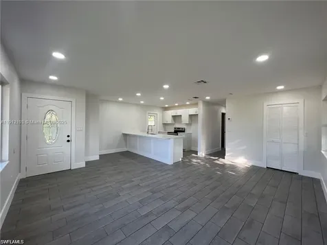 1109 N Grifford Avenue Lehigh Acres FL 33936