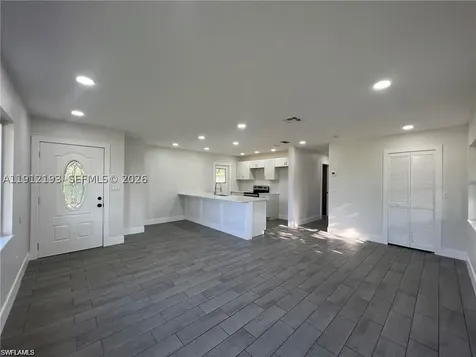 1109 N Grifford Avenue Lehigh Acres FL 33936