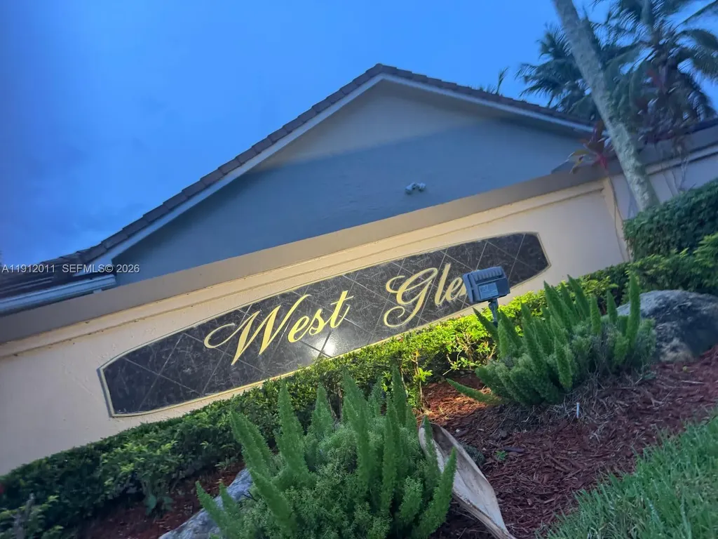 260 NW 121st Terrace Coral Springs FL 33071