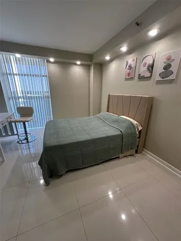 20515 E Country Club Drive Aventura FL 33180