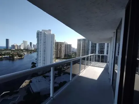 20515 E Country Club Drive Aventura FL 33180